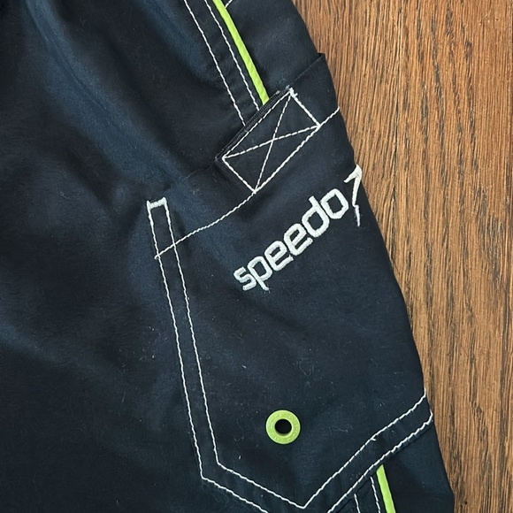 Speedo Navy Blue swim trunks boys size 4 -like new - Picture 2 of 5